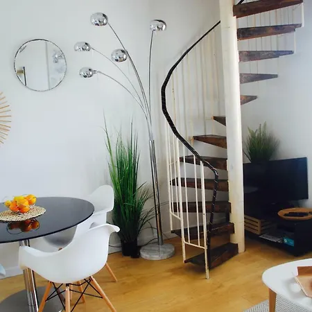 - Palais Gallien Apartment